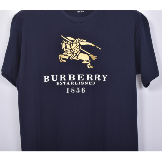 Burberry T-shirt in black with the distinctive silver mark DSC_0359
